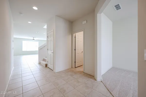 $2,400 | 9013 West Luke Avenue, Glendale, AZ 85305