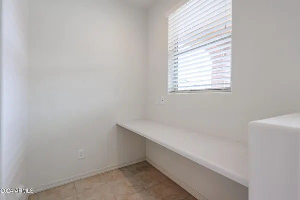 $2,400 | 9013 West Luke Avenue, Glendale, AZ 85305