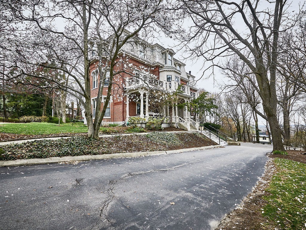 101 Summit Avenue, Unit B Brookline, MA 02446 - Photo 18 of 22