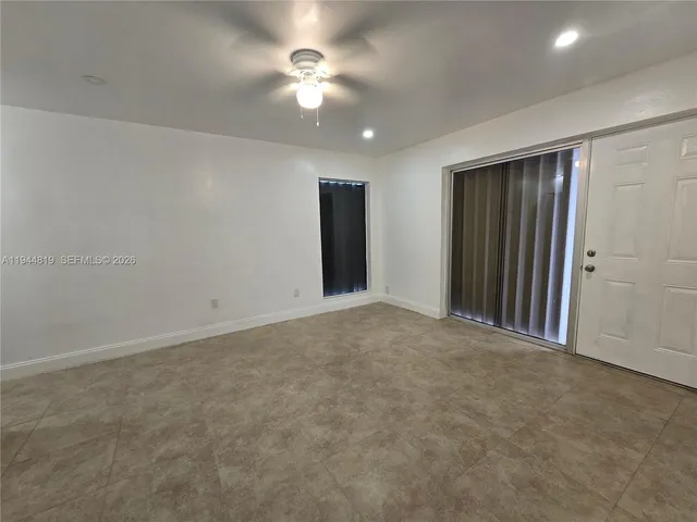 $2,500 | 2957 Southwest 36th Court, Unit 6, Miami, FL 33133