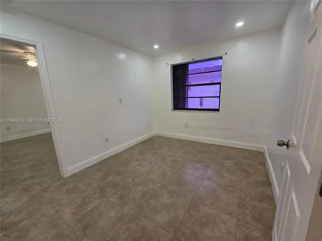 $2,500 | 2957 Southwest 36th Court, Unit 6, Miami, FL 33133