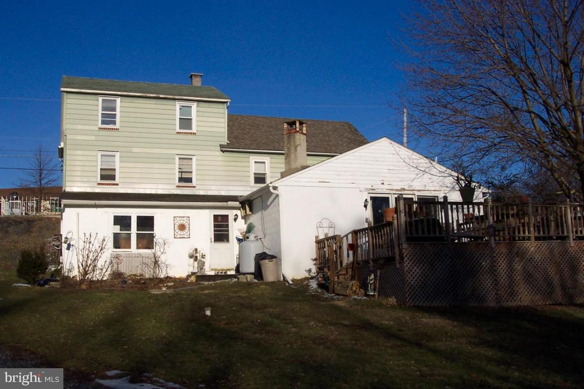 2627 Shumaker Road Manheim, PA 17545 - Photo 4 of 10
