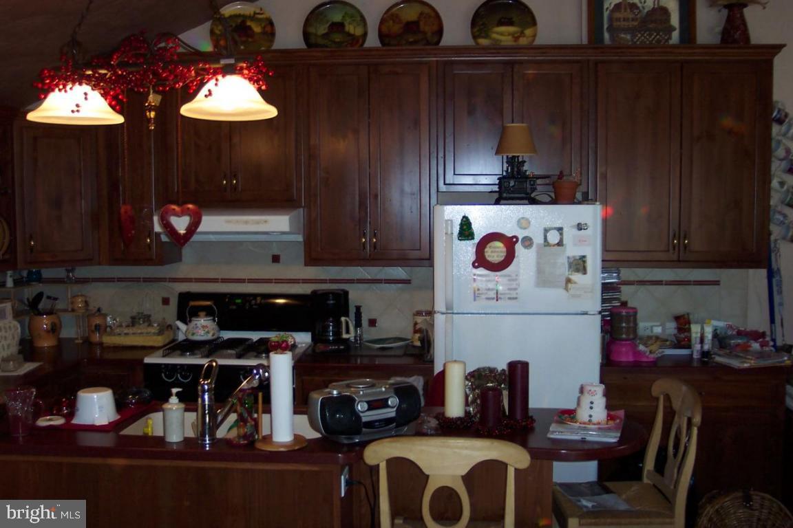 2627 Shumaker Road Manheim, PA 17545 - Photo 7 of 10