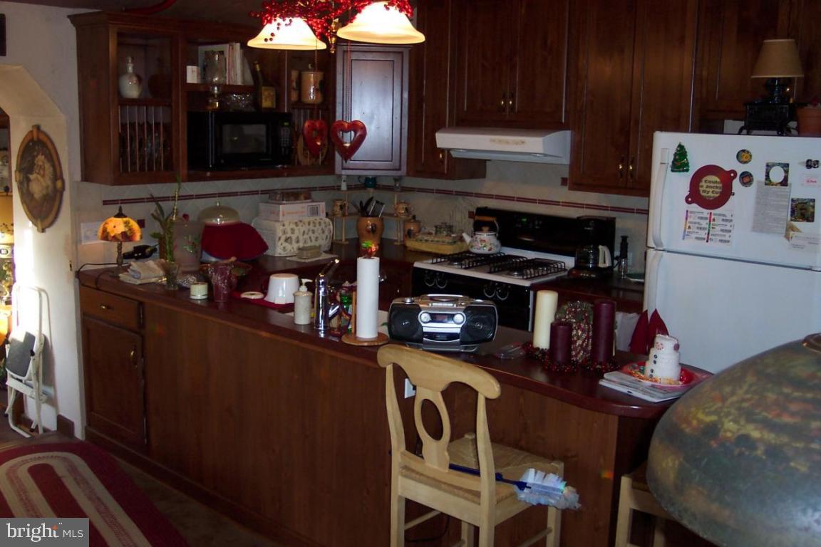 2627 Shumaker Road Manheim, PA 17545 - Photo 8 of 10