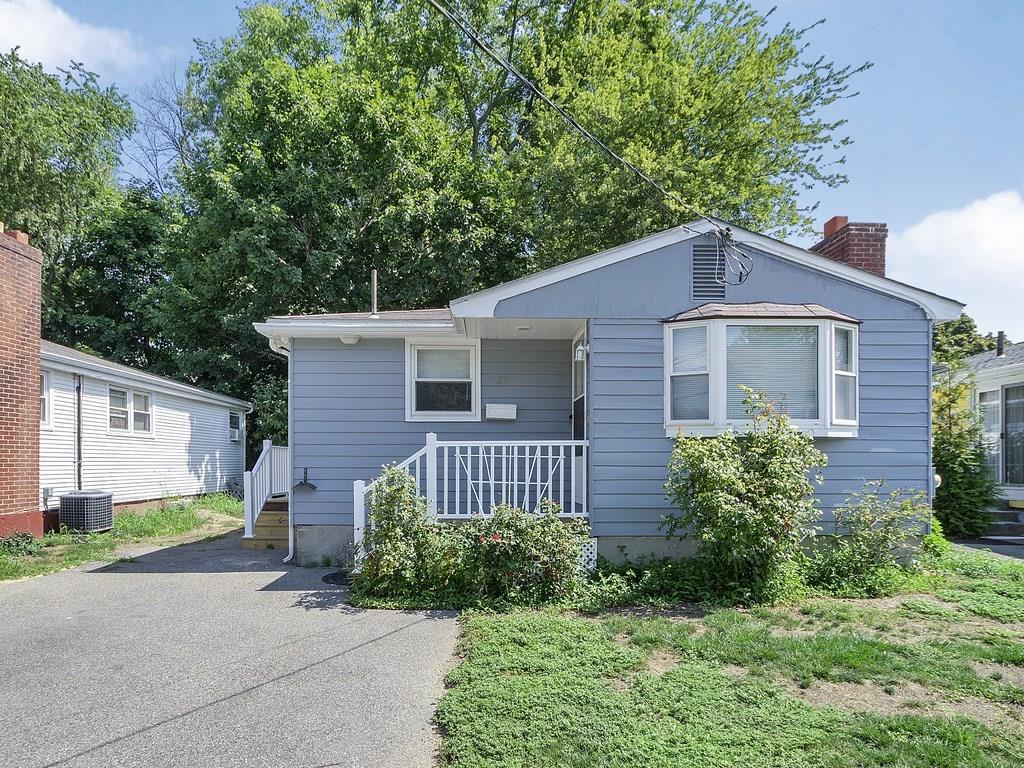 28 Meade Road Waltham, MA 02451 - Photo 1 of 35