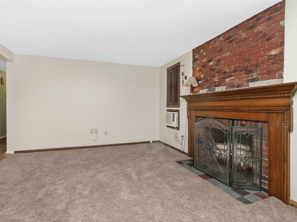28 Meade Road Waltham, MA 02451 - Photo 13 of 35