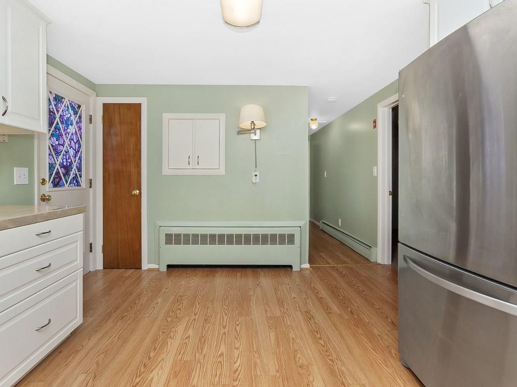 28 Meade Road Waltham, MA 02451 - Photo 5 of 35