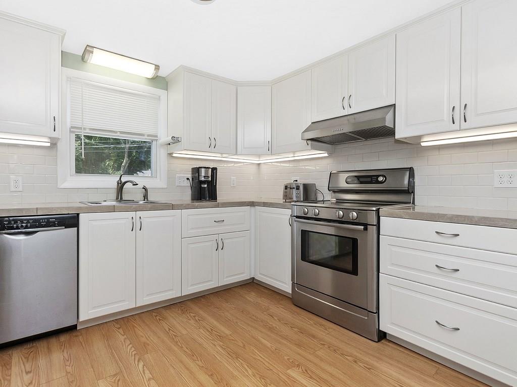 28 Meade Road Waltham, MA 02451 - Photo 6 of 35