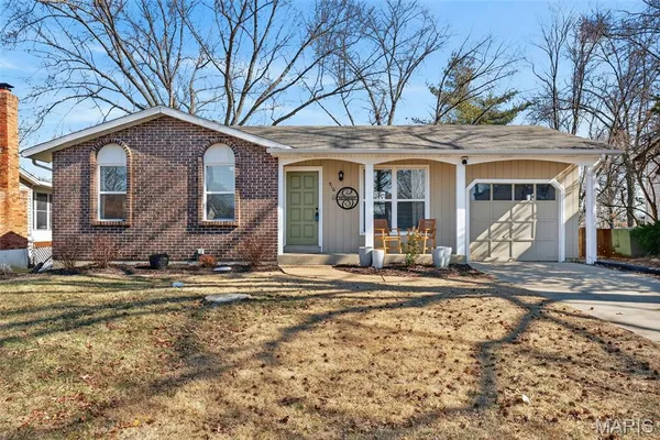 $280,000 | 916 Tree Trails Lane, Fenton, MO 63026