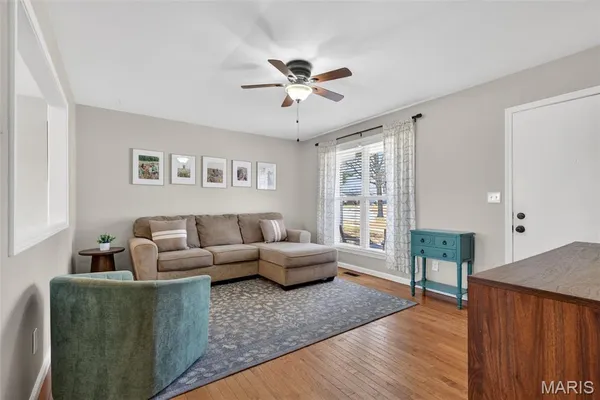 $280,000 | 916 Tree Trails Lane, Fenton, MO 63026