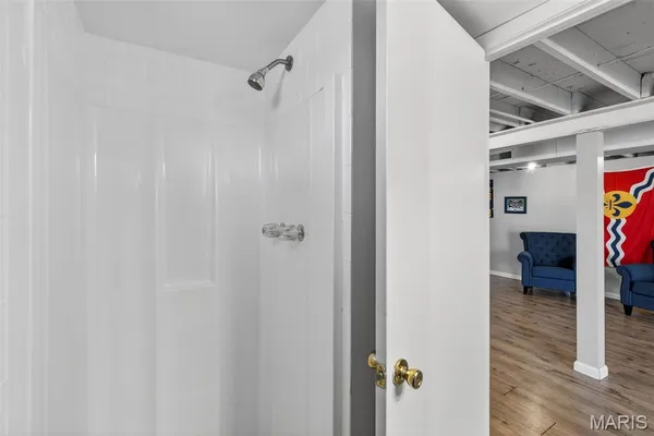 $280,000 | 916 Tree Trails Lane, Fenton, MO 63026