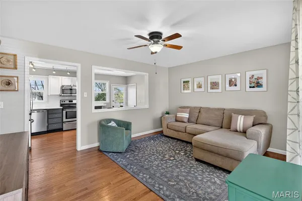 $280,000 | 916 Tree Trails Lane, Fenton, MO 63026