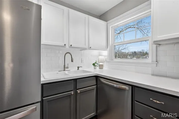 $280,000 | 916 Tree Trails Lane, Fenton, MO 63026