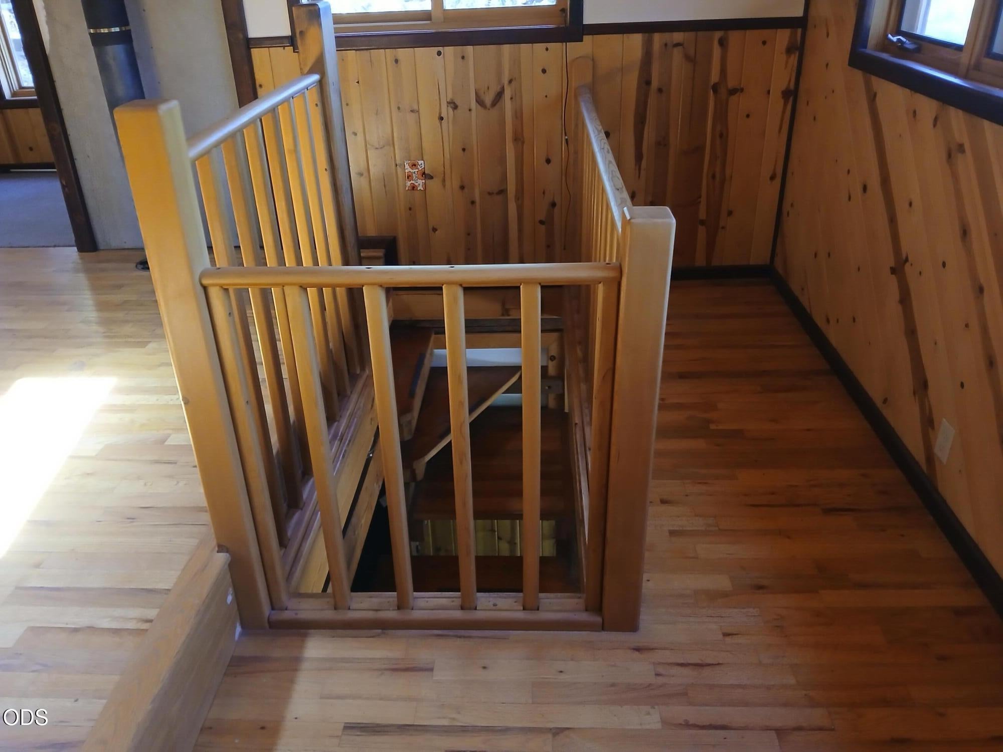 7965 Jump Creek Road Grants Pass, OR 97526 - Photo 16 of 52 Gallery Image 16