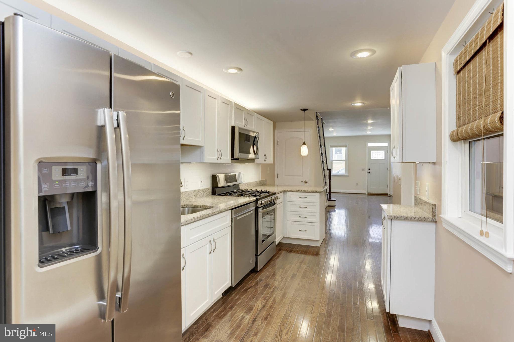 426 South Eden Street Baltimore, MD 21231 - Photo 2 of 35