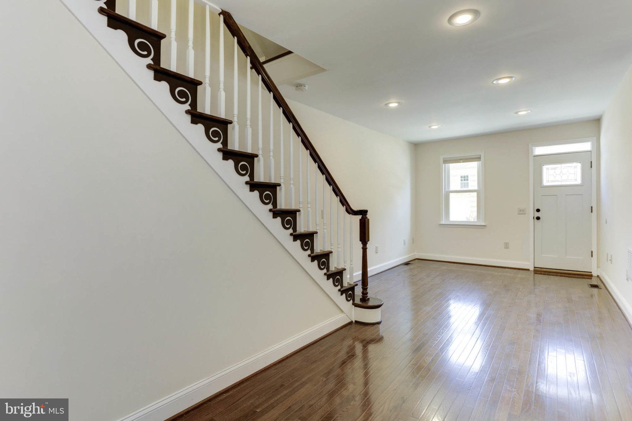 426 South Eden Street Baltimore, MD 21231 - Photo 8 of 35