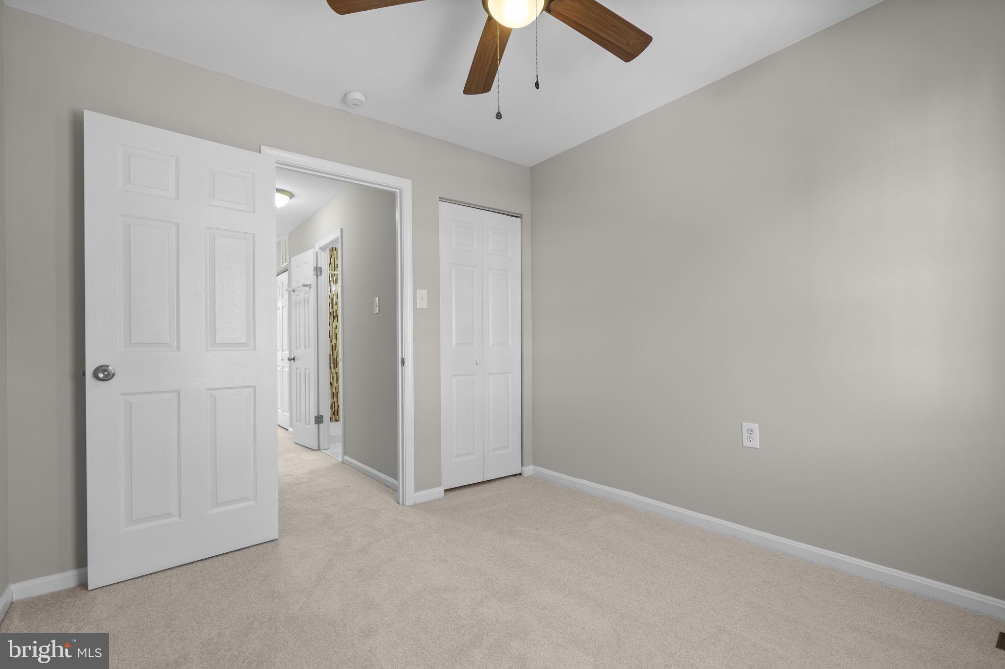 3050 Seminole Road Woodbridge, VA 22192 - Photo 19 of 35 wooden floor in an empty room