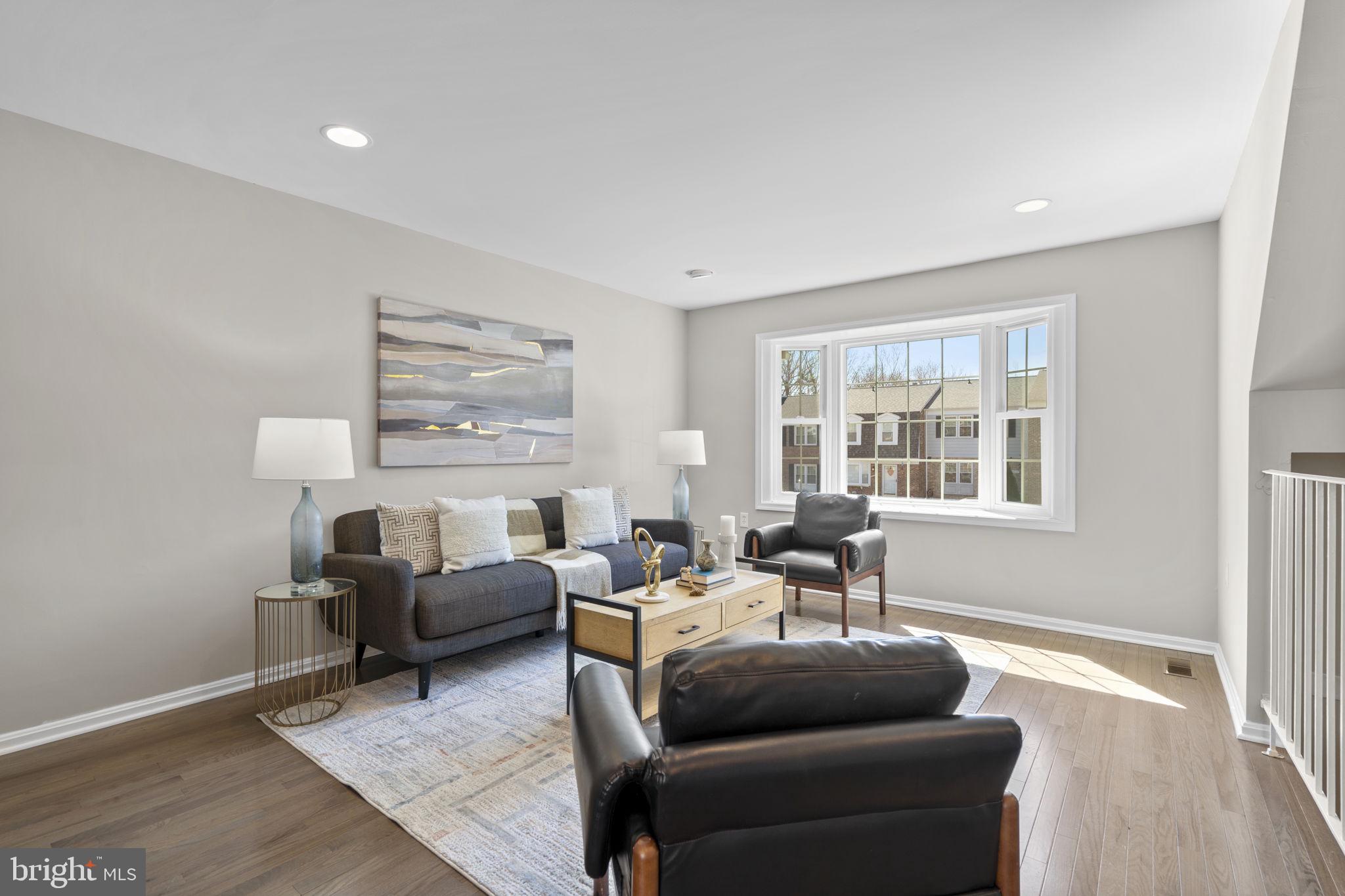 3050 Seminole Road Woodbridge, VA 22192 - Photo 35 of 35 a living room with furniture and a window