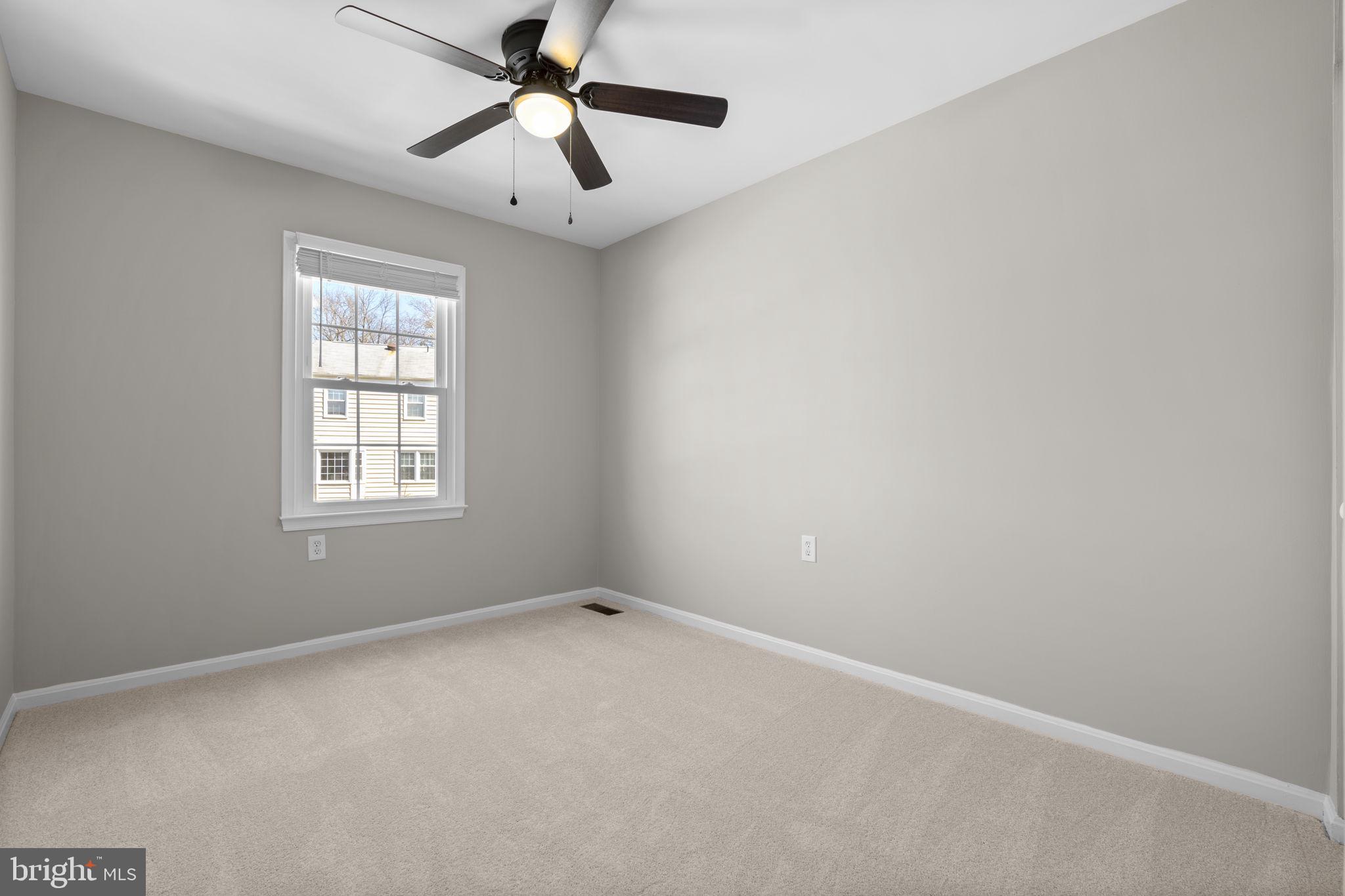 3050 Seminole Road Woodbridge, VA 22192 - Photo 20 of 35 an empty room with a window and a fan
