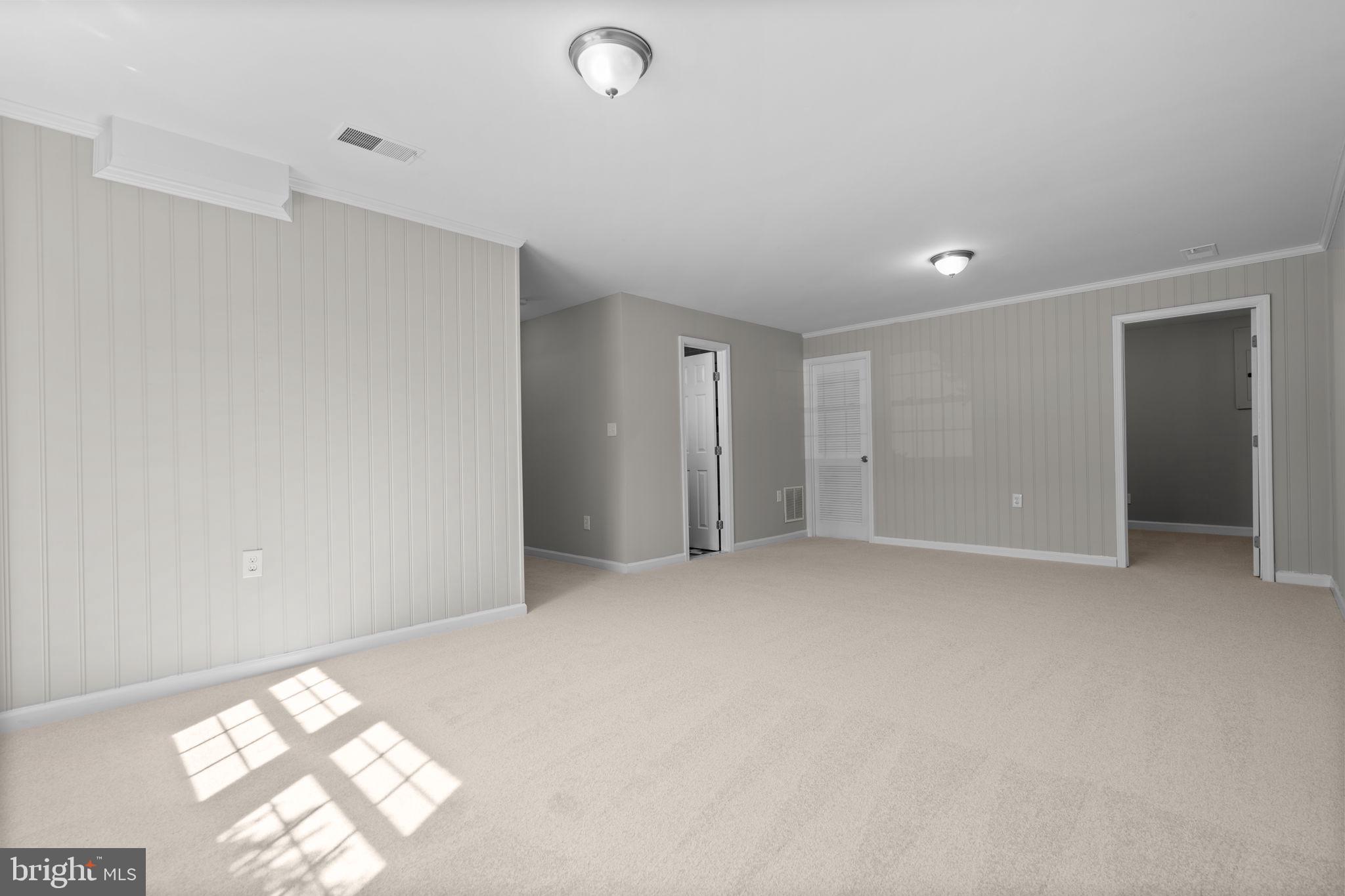 3050 Seminole Road Woodbridge, VA 22192 - Photo 25 of 35 a view of an empty room with a window