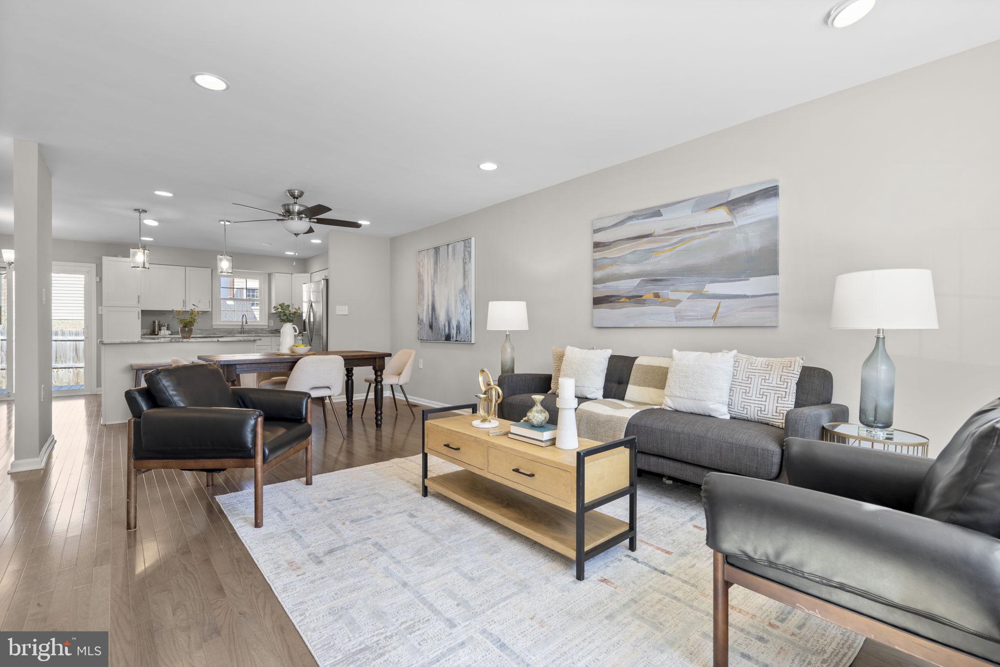 3050 Seminole Road Woodbridge, VA 22192 - Photo 4 of 35 a living room with furniture and a wooden floor