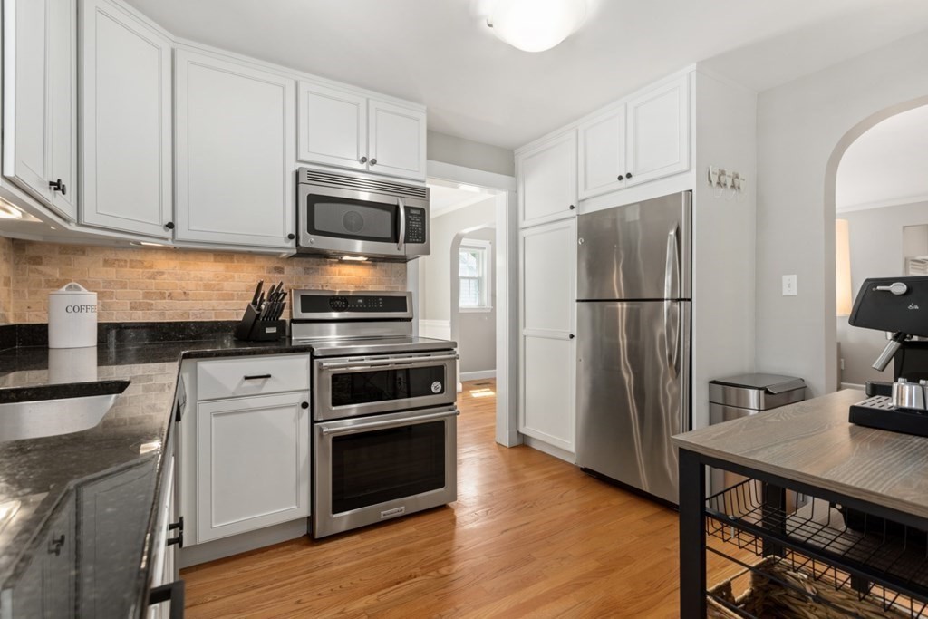 124 High Haith Road Arlington, MA 02476 - Photo 11 of 42