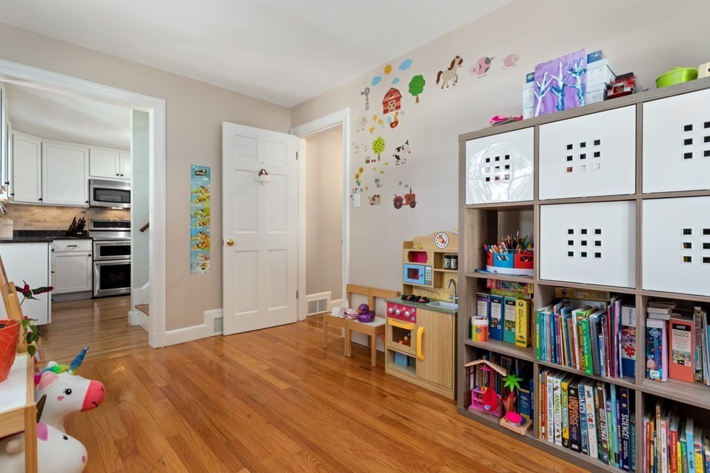 124 High Haith Road Arlington, MA 02476 - Photo 19 of 42