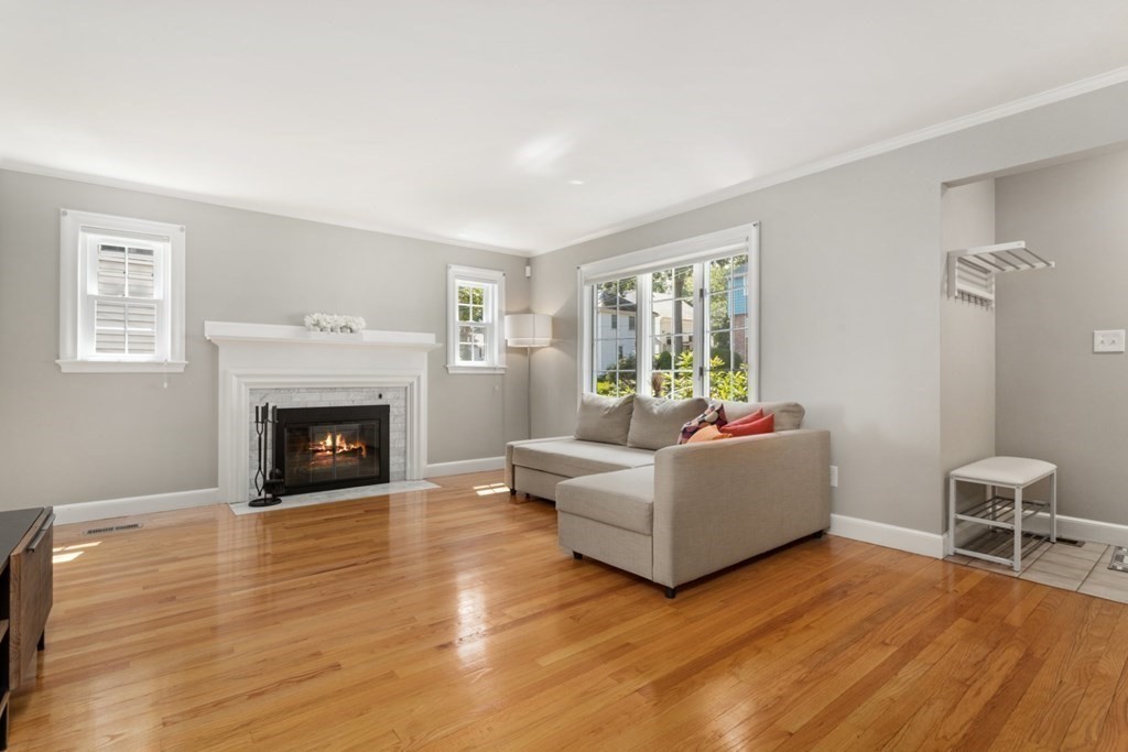 124 High Haith Road Arlington, MA 02476 - Photo 6 of 42