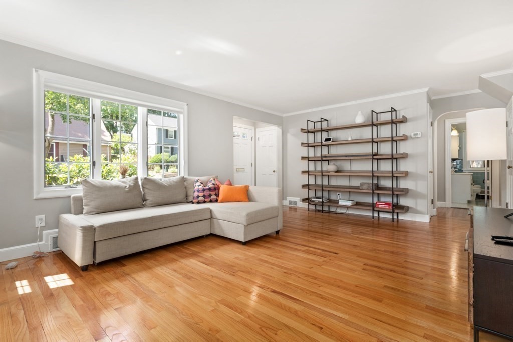 124 High Haith Road Arlington, MA 02476 - Photo 9 of 42