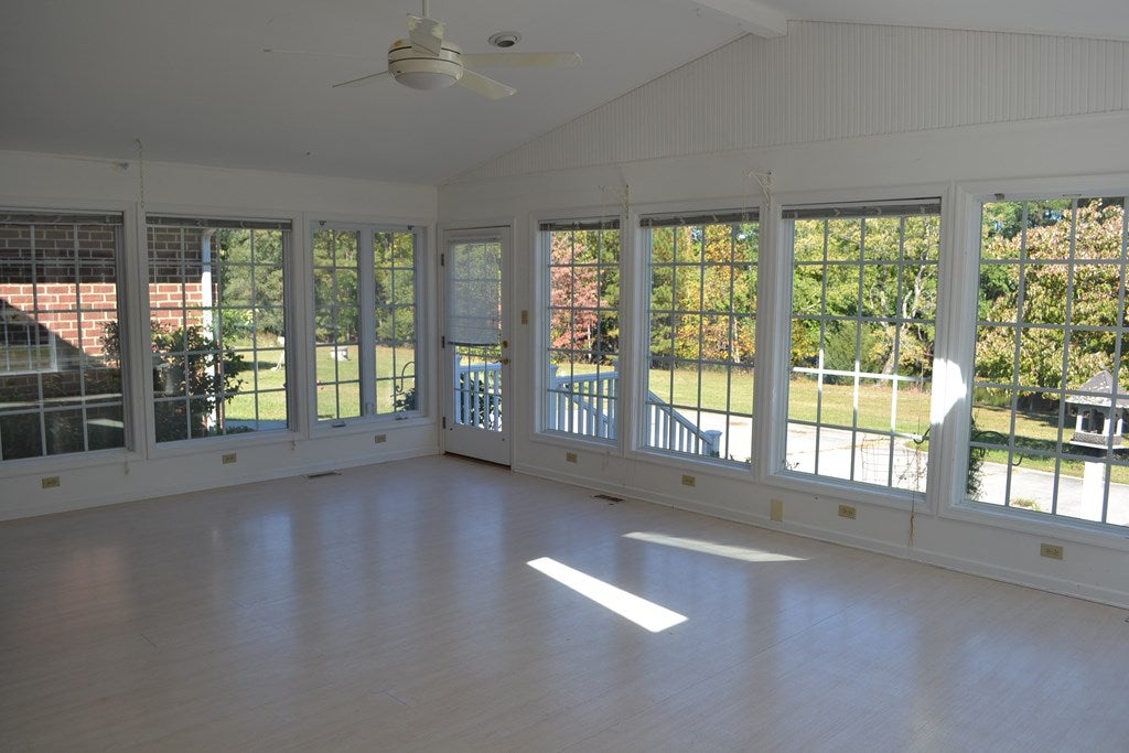 1355 Afton Grove Road Kenbridge, VA 23944 - Photo 11 of 40 Gallery Image 11