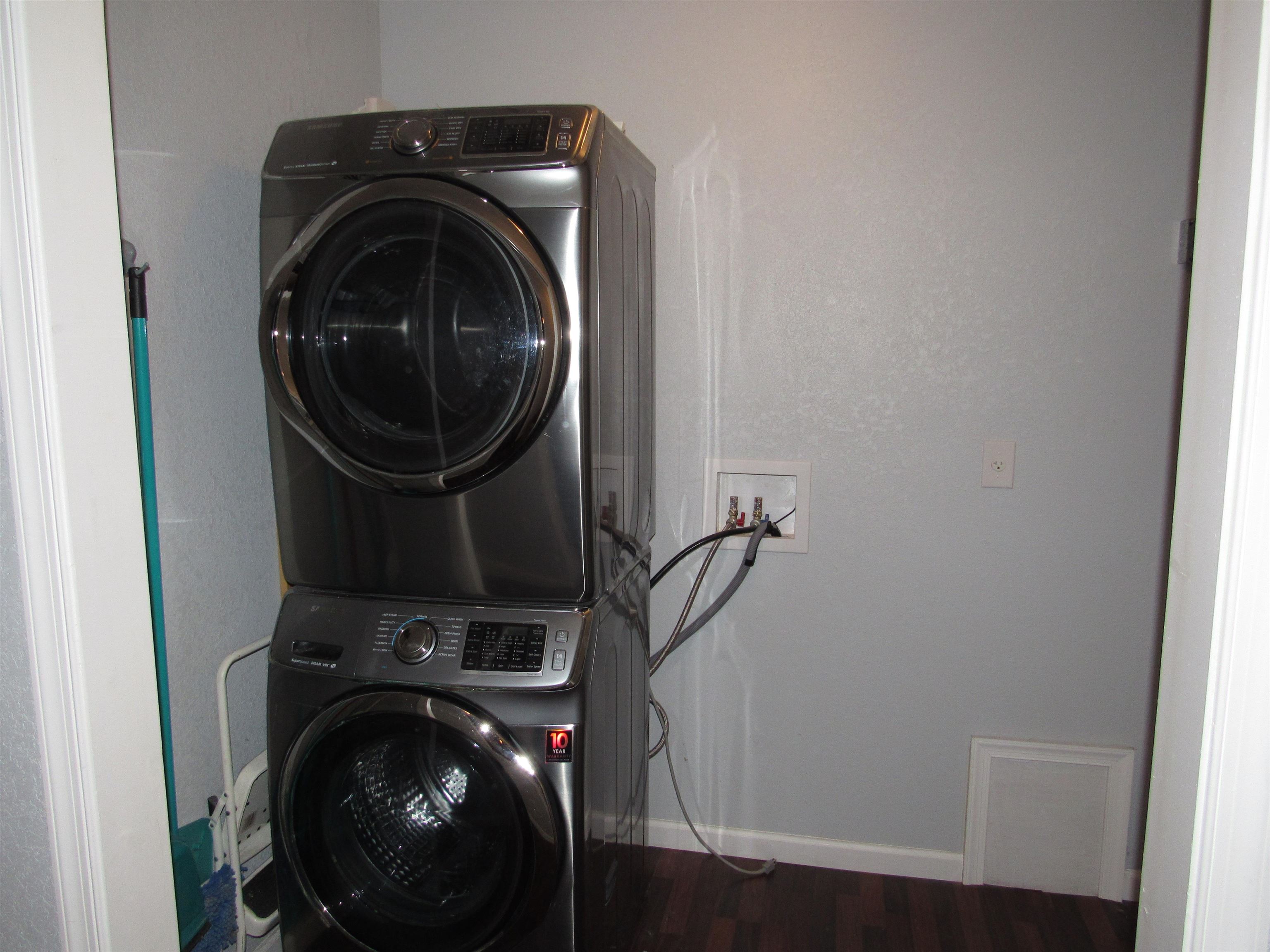 624 Augusta Street Hampton, VA 23669 - Photo 13 of 56