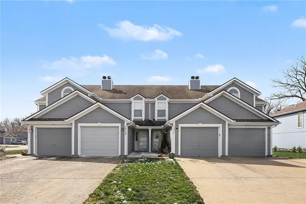 $220,000 | 5856 Northwest Plantation Lane, Lee's Summit, MO 64064
