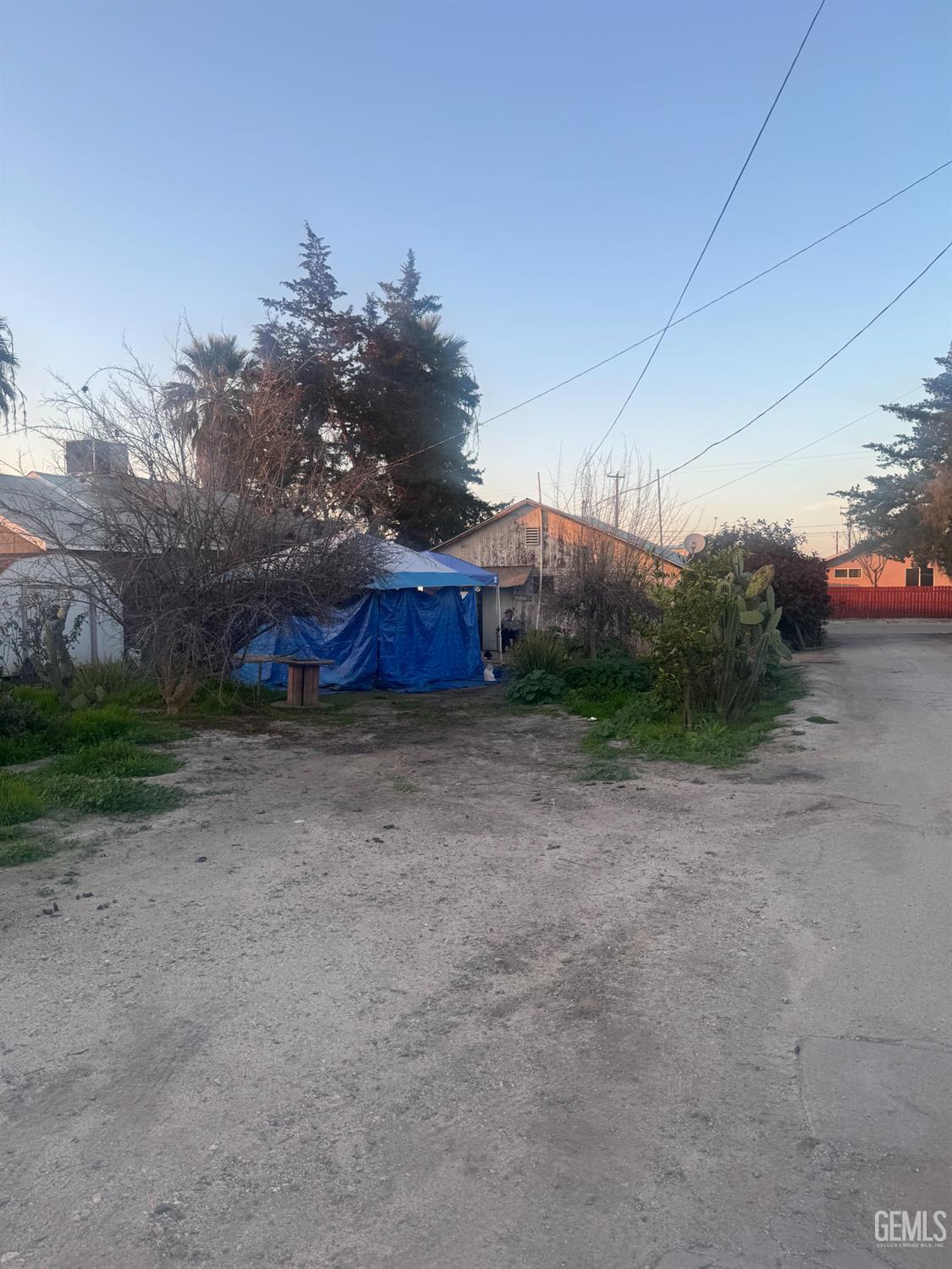 Undisclosed Address Buttonwillow, CA 93206 - Photo 7 of 19 a view of a yard