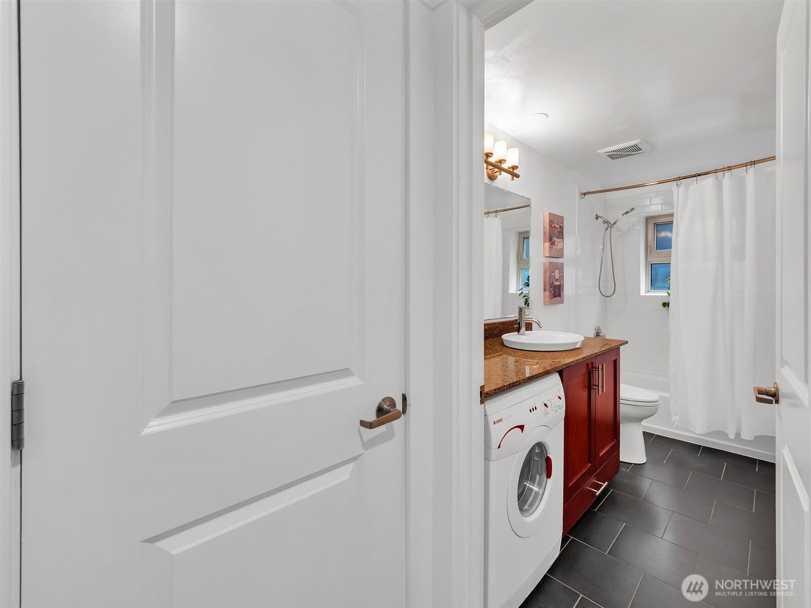 1430 Northwest 59th Street, Unit 101 Seattle, WA 98107 - Photo 16 of 32