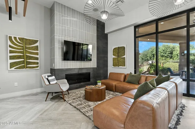 a picture of a city view