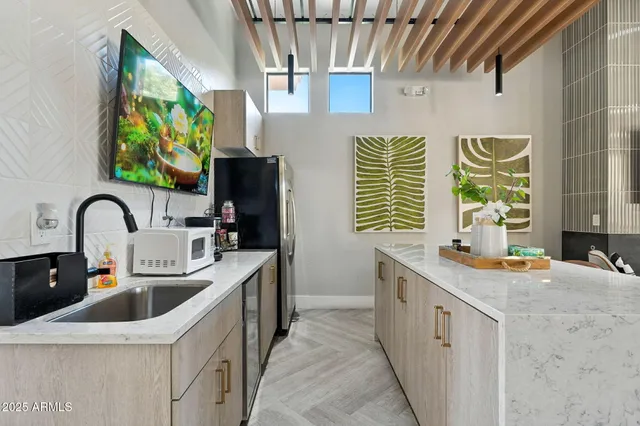 $406,000 | 3330 South Gilbert Road, Unit 2062, Chandler, AZ 85286