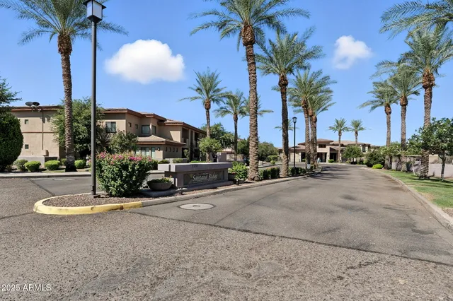 $406,000 | 3330 South Gilbert Road, Unit 2062, Chandler, AZ 85286