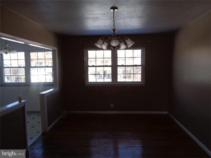 12112 Ranier Road Philadelphia, PA 19154 - Photo 5 of 10 Dining Room