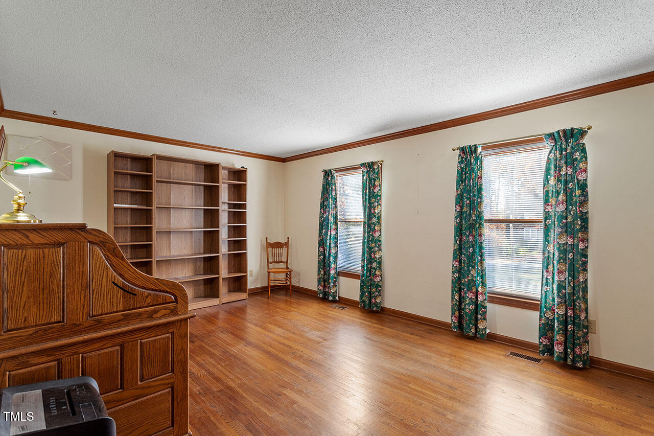 8420 Two Courts Drive Raleigh, NC 27613 - Photo 27 of 46 8420 Two Courts Drive_10