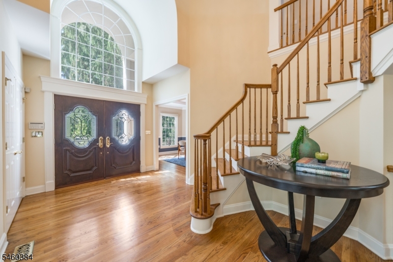 16 Trinity Place Warren, NJ 07059 - Photo 9 of 50 Gallery Image 9