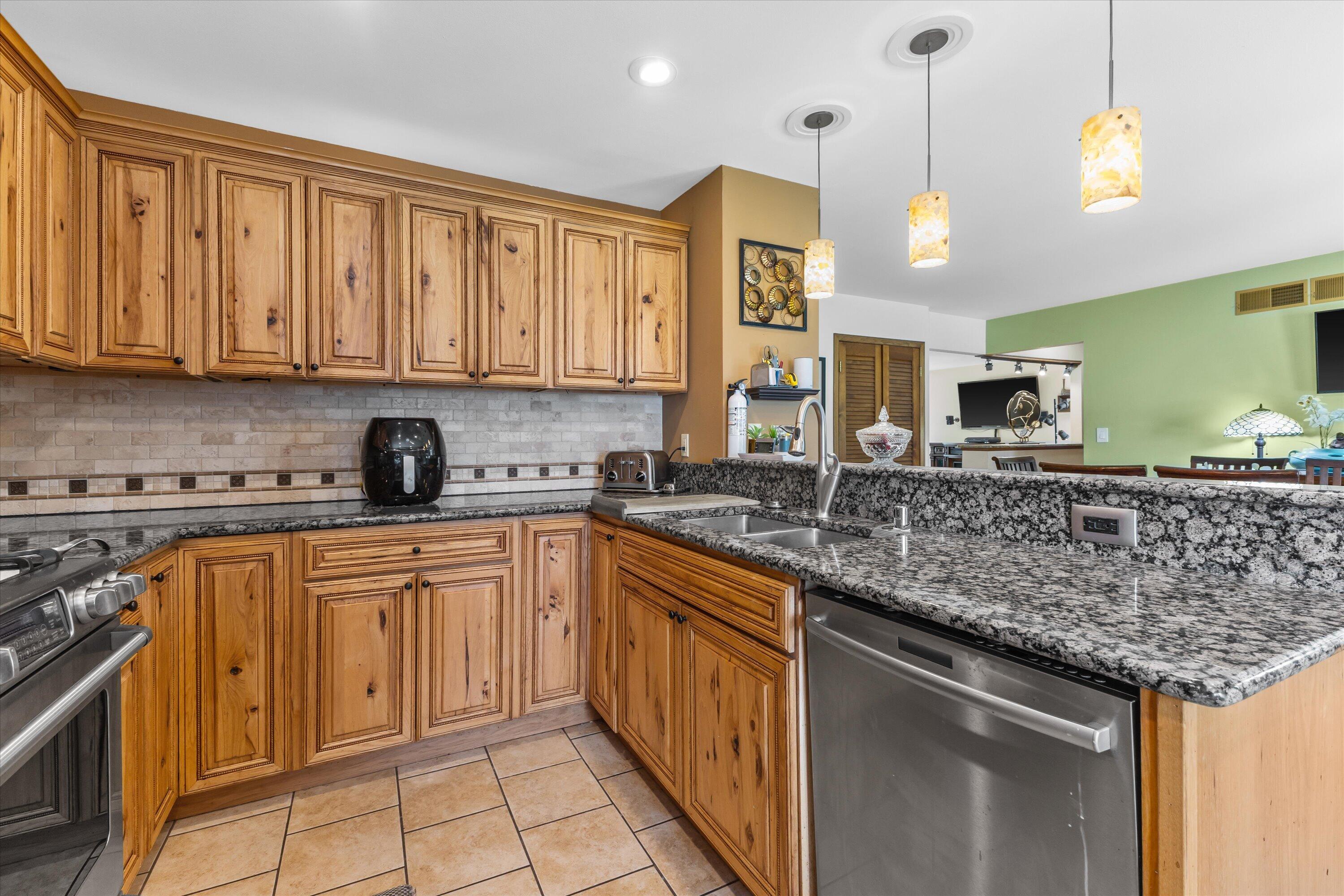 3732 South 75th Street Milwaukee, WI 53220 - Photo 13 of 43 Lots of Countertop Space