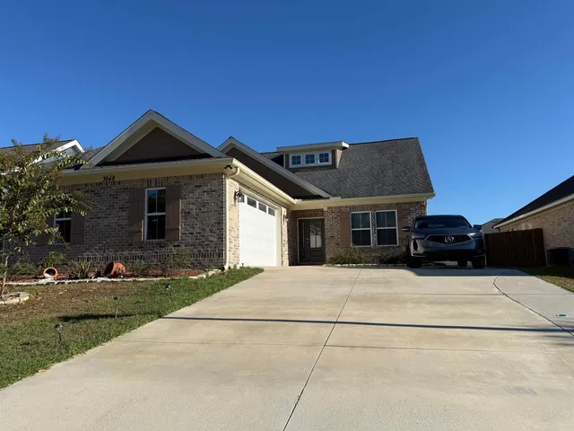 $2,950 | 3948 Ella Drive, Tallahassee, FL 32303