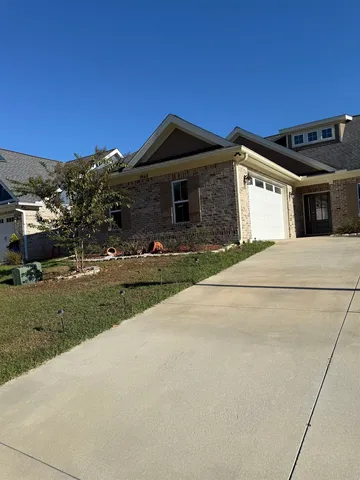 $2,950 | 3948 Ella Drive, Tallahassee, FL 32303