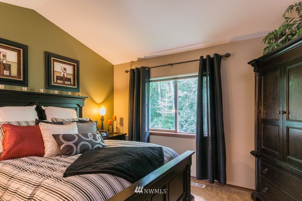 21322 11th Drive Southeast Bothell, WA 98021 - Photo 12 of 24