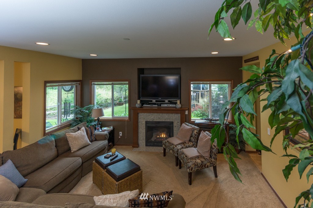 21322 11th Drive Southeast Bothell, WA 98021 - Photo 5 of 24
