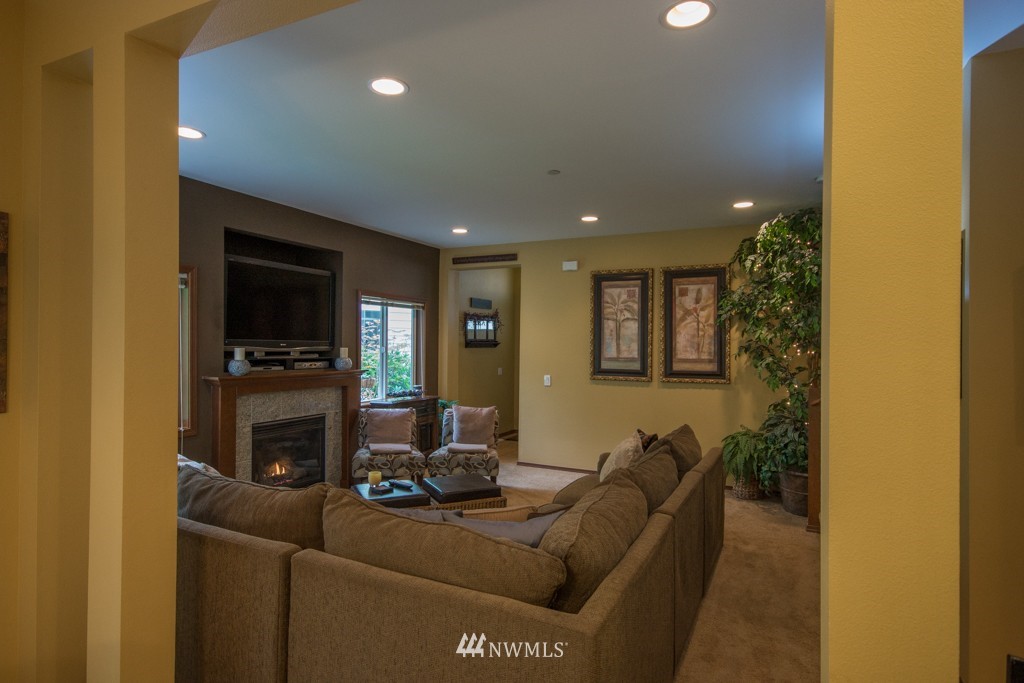 21322 11th Drive Southeast Bothell, WA 98021 - Photo 6 of 24