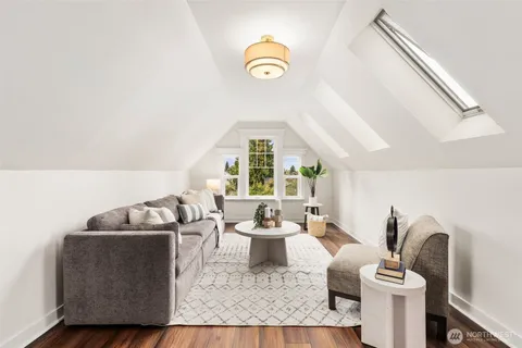 $2,225,000 | 2446 Queen Anne Avenue North, Seattle, WA 98109