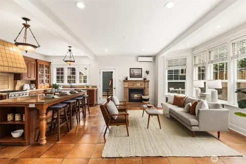 $2,225,000 | 2446 Queen Anne Avenue North, Seattle, WA 98109