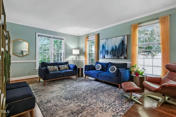 $1,425,000 | 6 St James Place, Chapel Hill, NC 27514