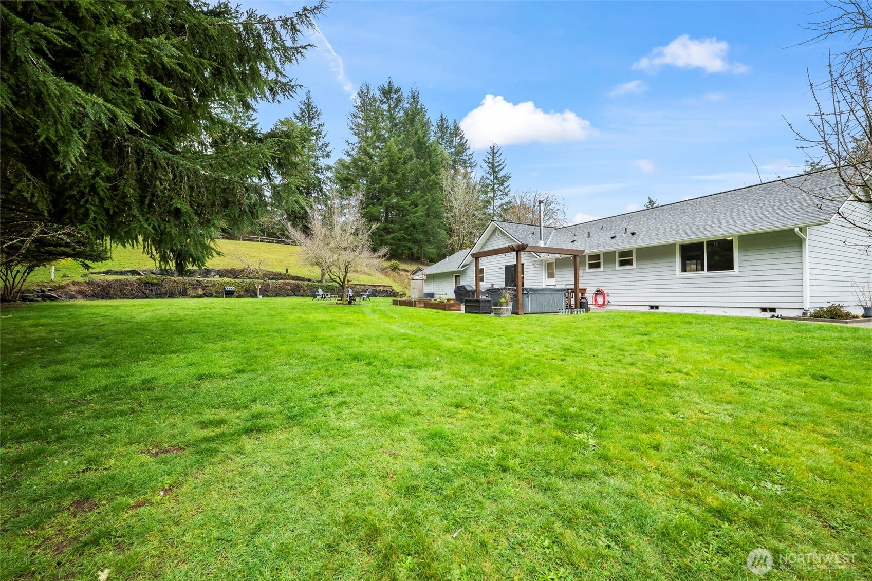 6601 East Chester Road Port Orchard, WA 98366 - Photo 27 of 34 Gallery Image 27